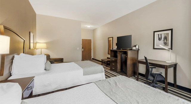 Четырёхместный номер Standard Best Western Plus Sand Bass Inn and Suites