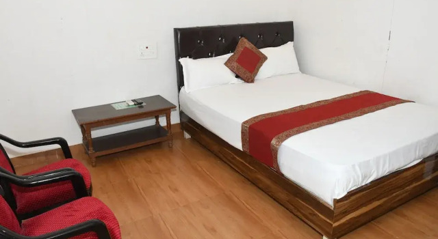 Номер Standard Hotel O Lotus Inn