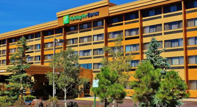 Кровать в общем номере Holiday Inn Express Flagstaff by IHG