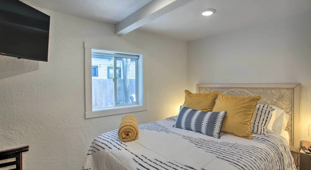 Коттедж с 2 комнатами Cozy Coeur D'alene Getaway w/ Fire Pit, Near Dtwn