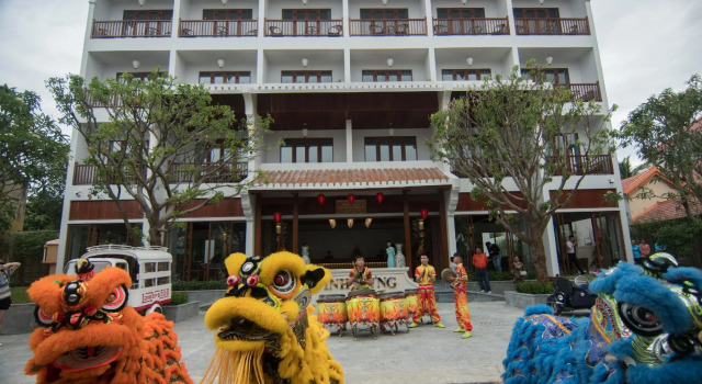 Vinh Hung Old Town Hotel