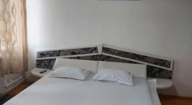 Casa Lorena, Reserva ahora Hotel Sarata-Monteoru 