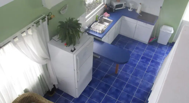 Бунгало Oceanfront Townhome in Marazul Dive Resort