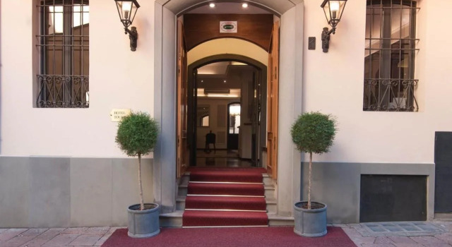 Touring Hotel