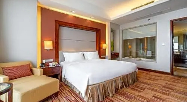 Двухместный номер Deluxe Crowne Plaza Zhongshan Xiaolan