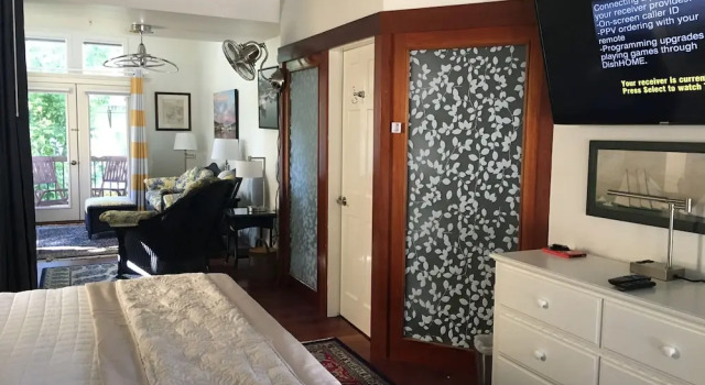 Двухместный люкс Camden Riverhouse Hotel and Inn