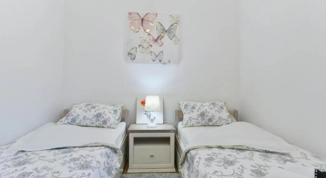 Apartments Crno
