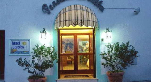 Coralba, Rezervați Hotel Casamicciola Terme Insula Ischia