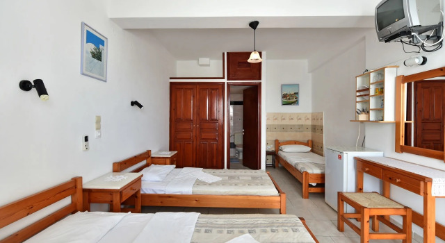 Nikolas Naousa Guesthouse, Prenota Affittacamere Naoussa Paro