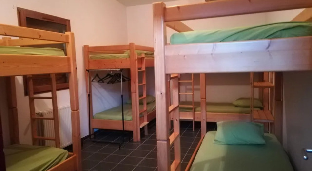 Gîte d'étape les Hauts de Ramourase, Rezervovat Hotel Murs Luberon