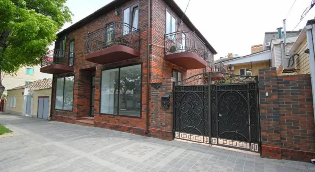 Guest House "At Irina", Забронировать Гостевой дом Отели Побережья Анапы с парковкой, Парковка