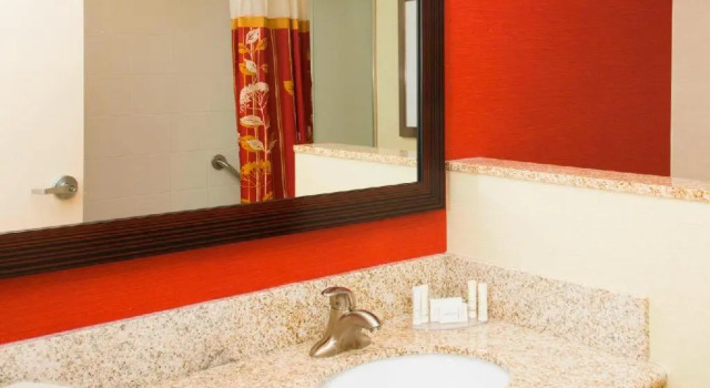 Двухместный номер Standard Courtyard Warner Robins