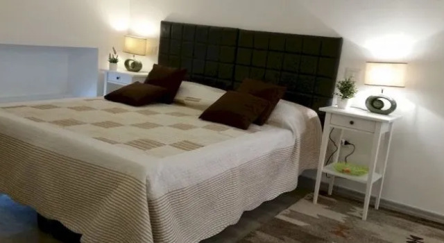 Saturno house Cagliari Center, Забронировать Отель Кальяри Южная Сардиния, рядом с Национальный археологический музей