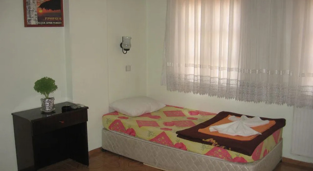 Paris Hotel, Забронировать Отель Отели Сельчук 3 звезды, рядом с Музей Эфеса, 3*