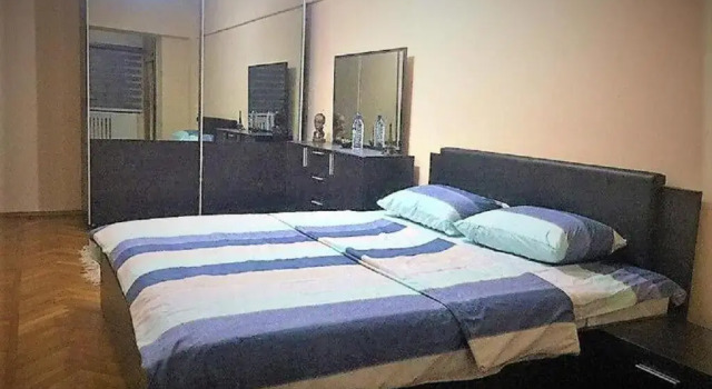 Апартаменты Spacious and Cozy