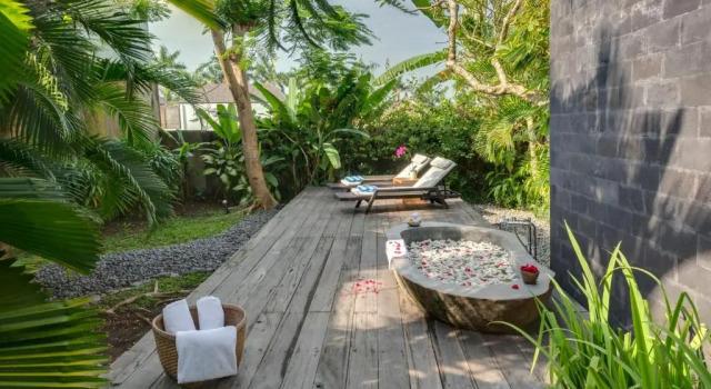 Вилла Villa Kavya - 8-minute walk from Berawa Beach