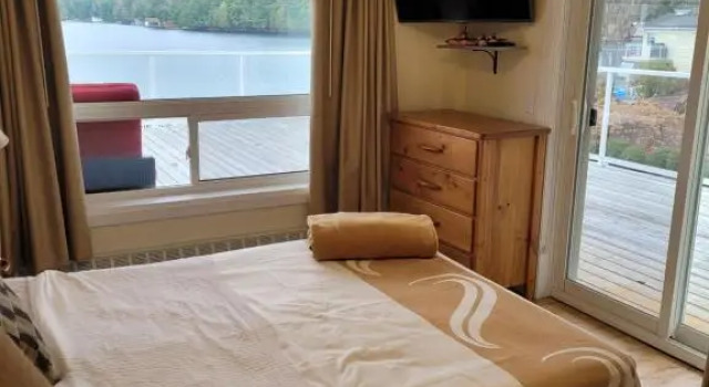 Люкс с 2 комнатами Muskoka Lakes Hotel and Resorts