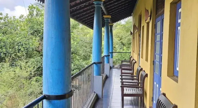 Двухместный номер Deluxe с балконом Blue Pillars Kandy