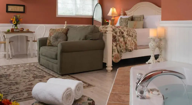 Люкс 1825 Inn Bed and Breakfast