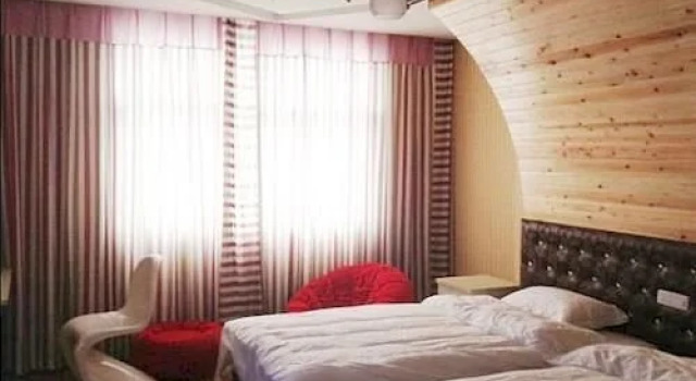 Baidu Fengshang Hotel, Rezervați Hotel Hoteluri în Gulou cu parcare, Parcare