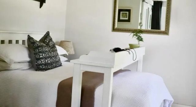 Bergview Guesthouse Swellendam, Забронировать Отель Свеллендам провинция Западный Кейп, рядом с NG Church Swellendam