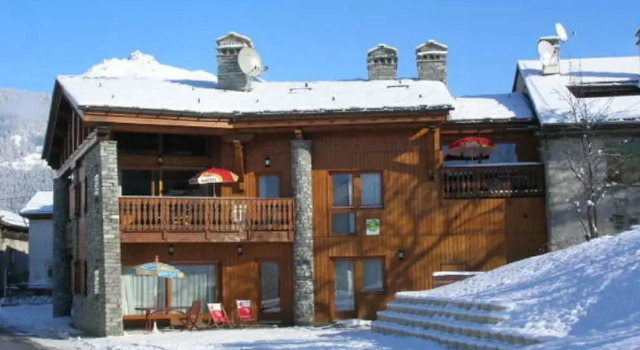 Apartment With 3 Bedrooms in Bourg-saint-maurice, With Wonderful Mount, Prenota Appartamento Hotel a Alvernia con parcheggio, Parcheggio