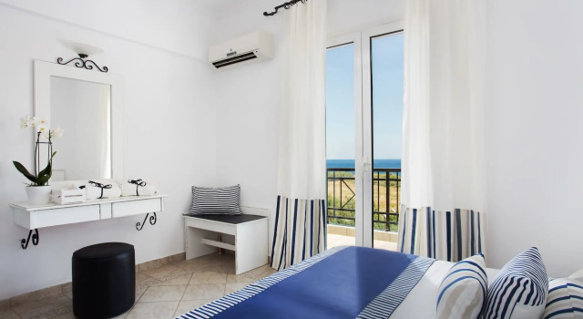 Iris Beach Hotel