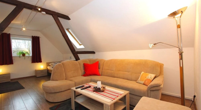Private Apartment Am Kanal, Book Apartment Garbsen 