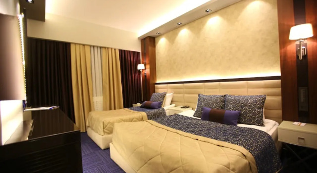 Трёхместный номер Standard Prestige Hotel