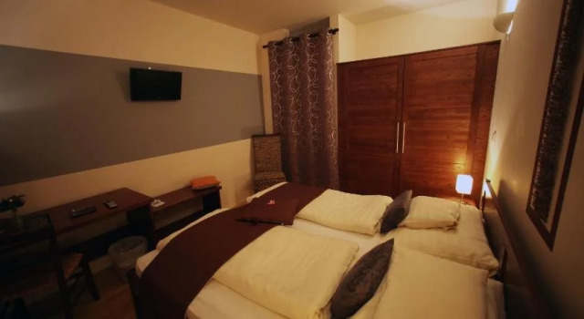 DAS Landhaus Klambauer - Apartmenthaus Thermennähe St Martins Therme, Book Apartment Frauenkirchen 