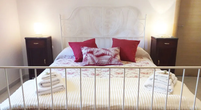 Vispa Teresa B&B, Book Bed and Breakfast Hoteller i Salerno med parkering, Parkering