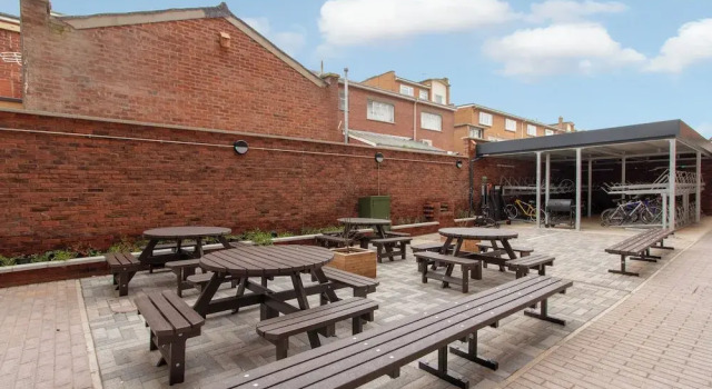 Student Only The Barn, Boek Appartement Appartementen in Exeter, Appartement