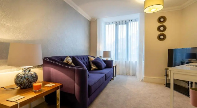 5 London Mews