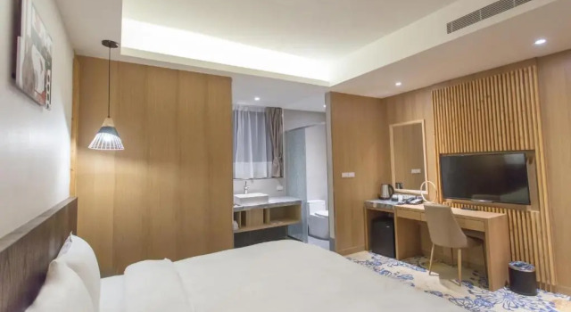 Camera Deluxe Seeing Inn