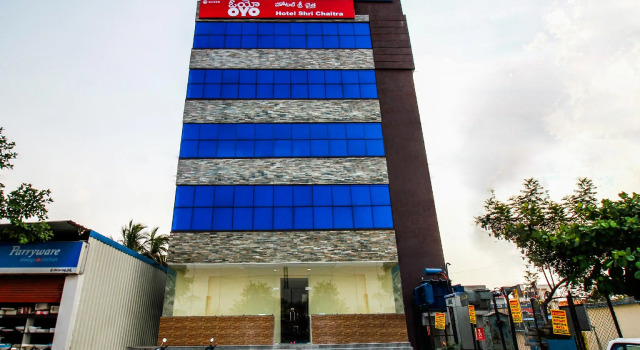 OYO 30396 Hotel Shri Chaitra, Rezerwuj Hotel Hajdarabad 