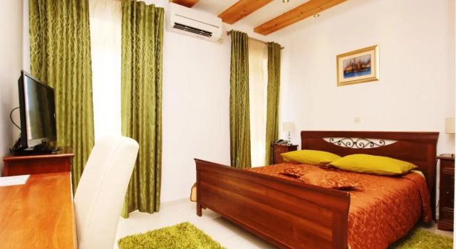 Номер Comfort Villa Kampanel