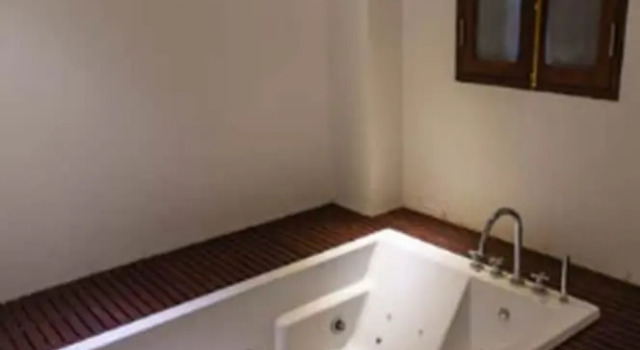 Люкс Executive с балконом Chitchareune Mouangluang Hotel