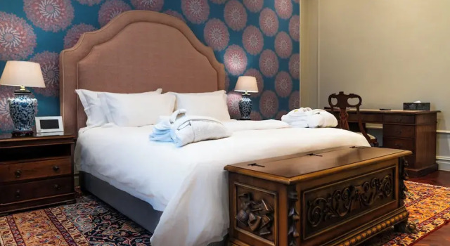 Номер Deluxe The Monarch Hotel