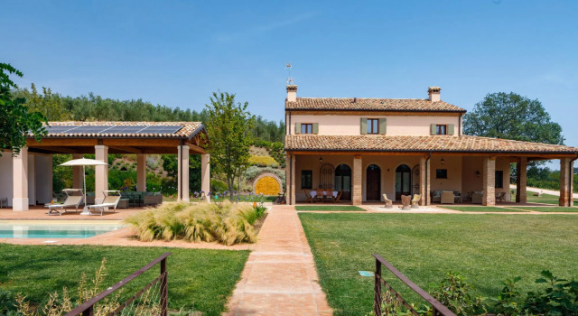 Ca Pellicciano 8, Emma Villas, Prenota Hotel Longiano Emilia-Romagna