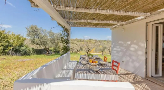 Коттедж с 2 комнатами Trullo Santa Mariae @Trullo Melograno