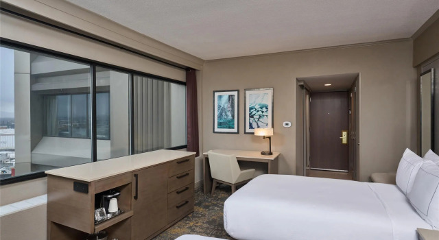 Четырёхместный номер Standard Hilton Anchorage