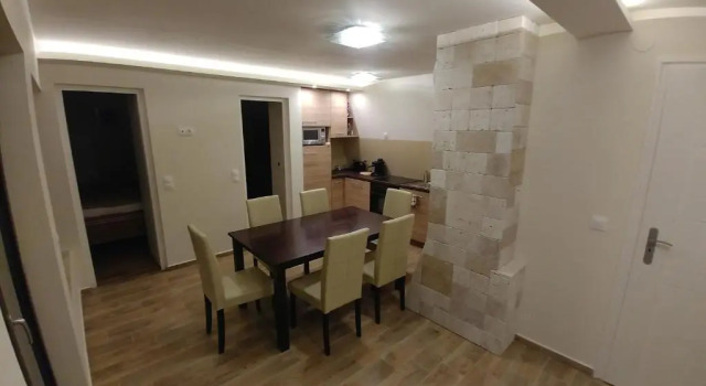 Vízparti Apartmanház