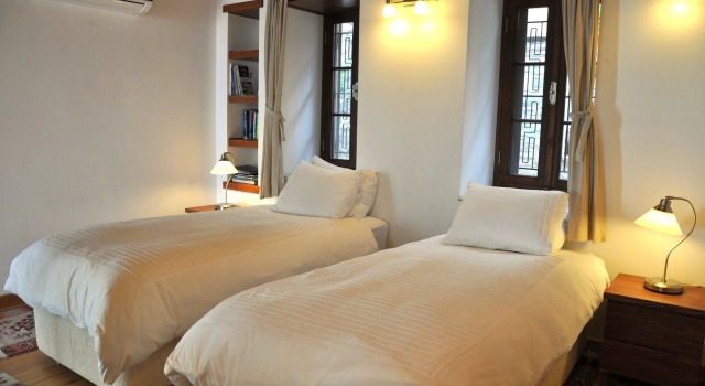 Ionia House