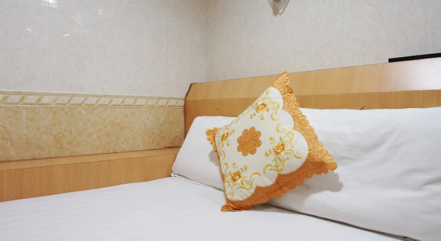 Everest Guest House