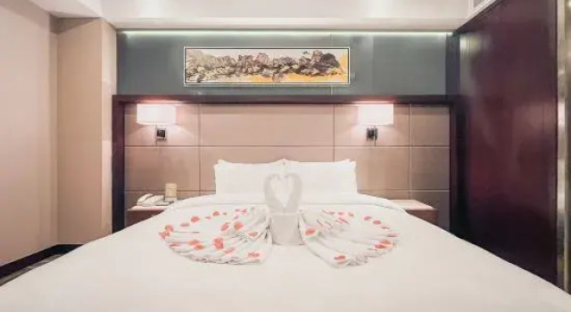 Люкс Sun City Hotel