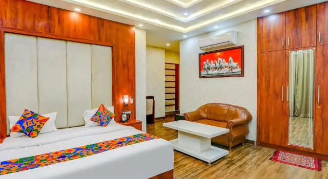 Люкс Fabhotel V Square