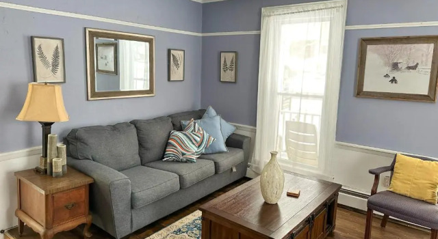 The Kelly House - 4 BR Historic Lodge - Downtown, Prenota Hotel Hotel e alloggi a Little Valley, Hotel
