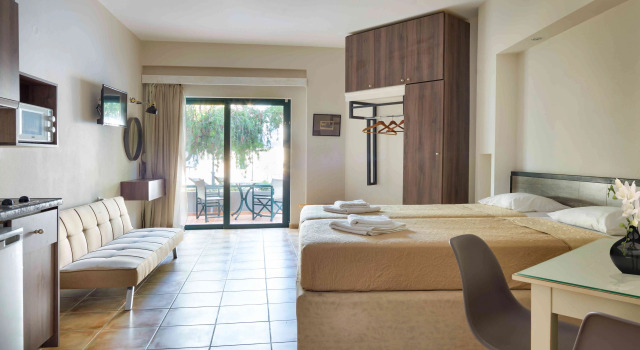 Nireas Hotel