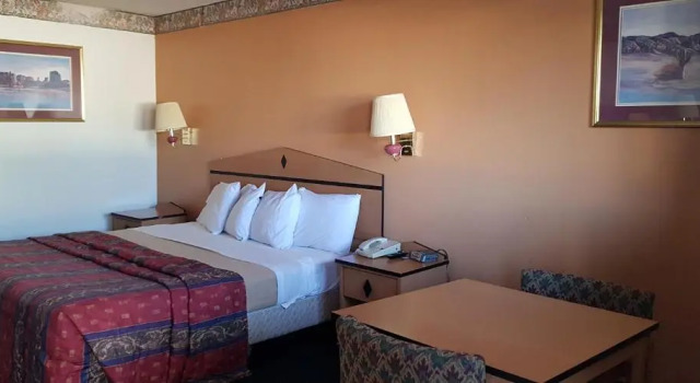 Номер Standard Night Inn