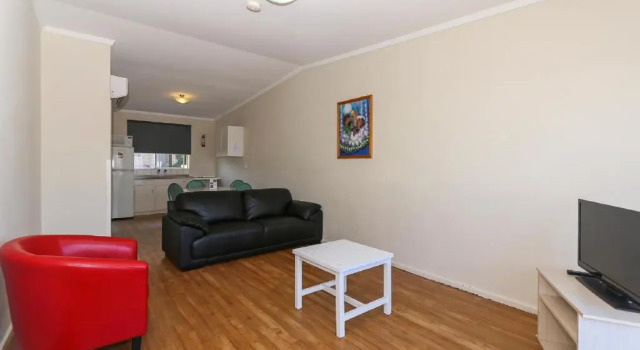 Апартаменты Economy Scarborough Apartments